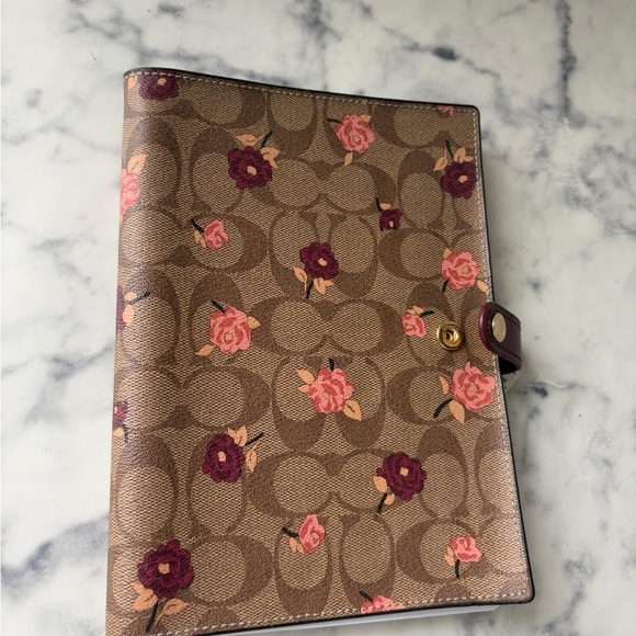 Floral Patterned Notebook with Snap Closure - Picture 2 of 7